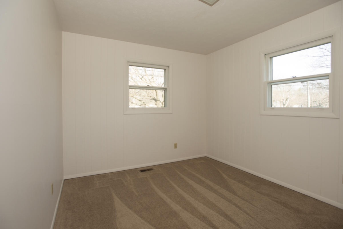 3528 Mt Olivet Road Kalamazoo, MI 49004 - Photo 7 of 21 Mt Olivet-9