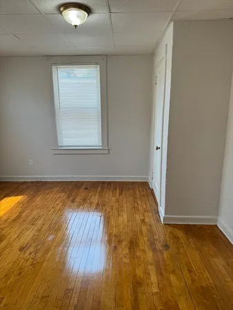 $1,800 | 291 Newport Avenue, Unit 3, Quincy, MA 02170