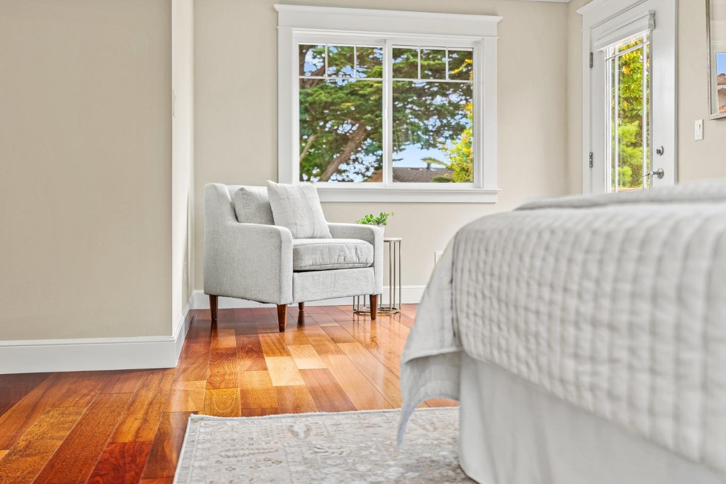 555 Risso Court Santa Cruz, CA 95062 - Photo 34 of 61 a living room with furniture and a large window