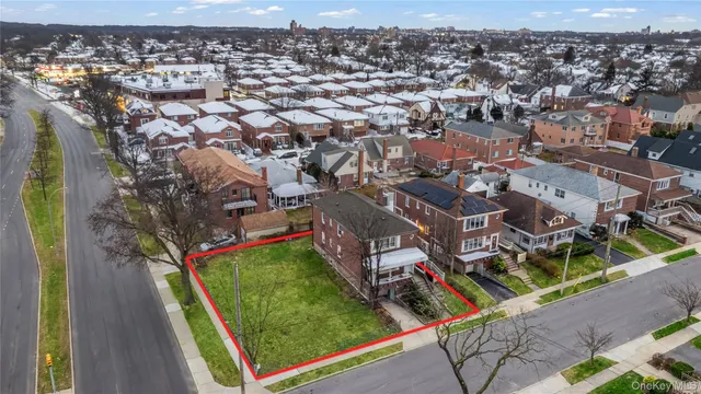 $1,950,000 | 196-64 45th Avenue | Bayside Manor