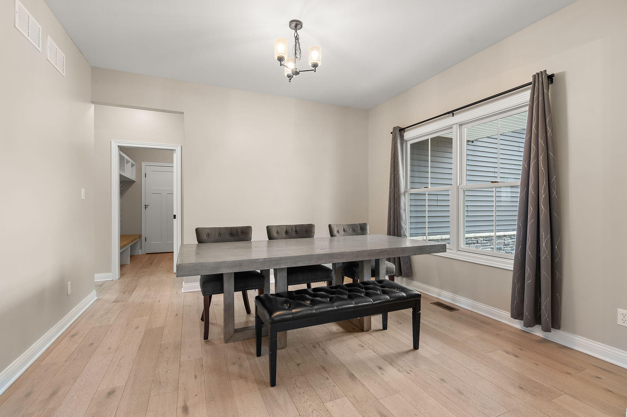 2062 Nolan Avenue Crown Point, IN 46307 - Photo 18 of 36 2048x1365