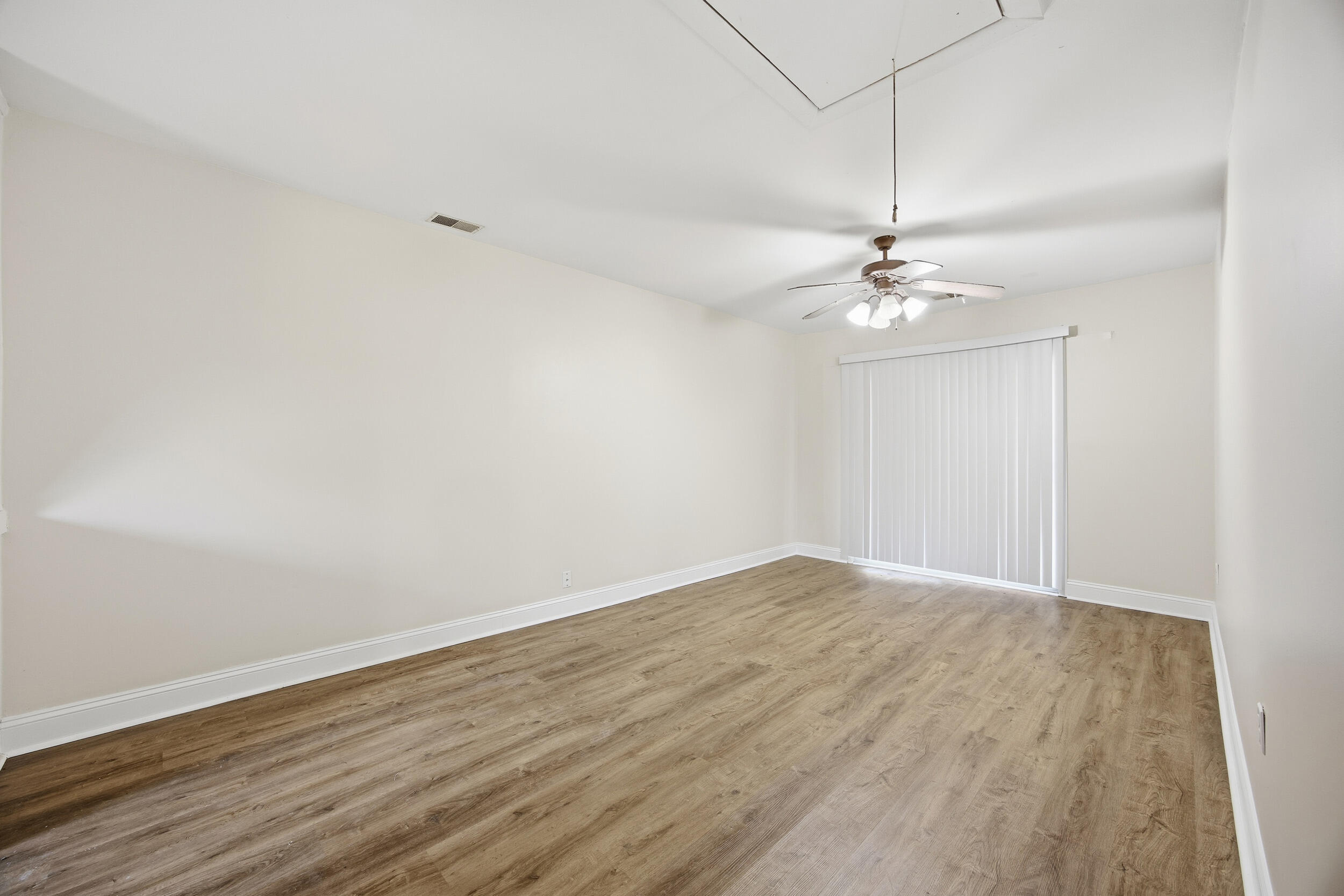 202 Elliott Drive Ladson, SC 29456 - Photo 9 of 21 12__i2a3678