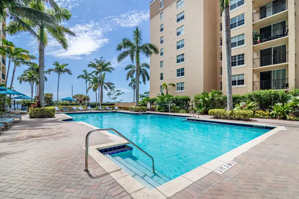 $3,250 | 1801 North Flagler Drive, Unit 803, West Palm Beach, FL 33407