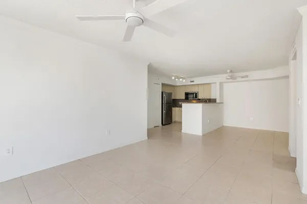 $3,250 | 1801 North Flagler Drive, Unit 803, West Palm Beach, FL 33407