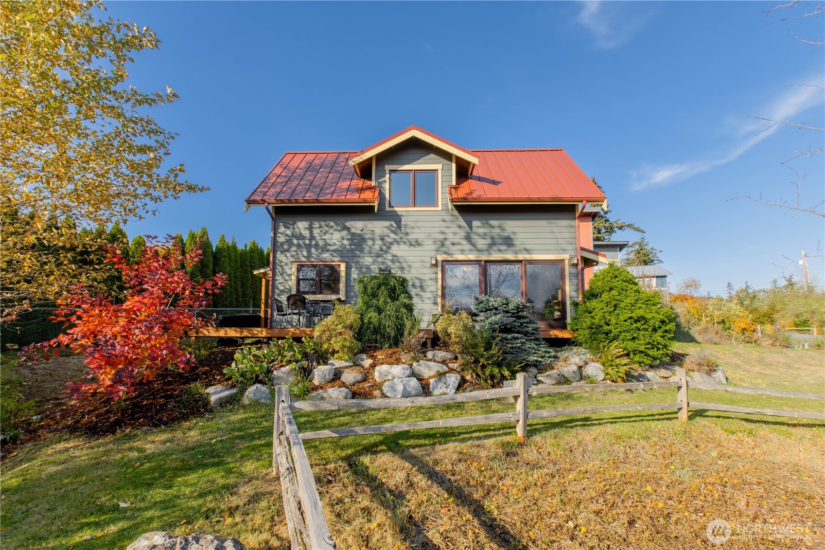 2516 Mill Avenue Bellingham, WA 98225 - Photo 23 of 36 a house view with a garden space