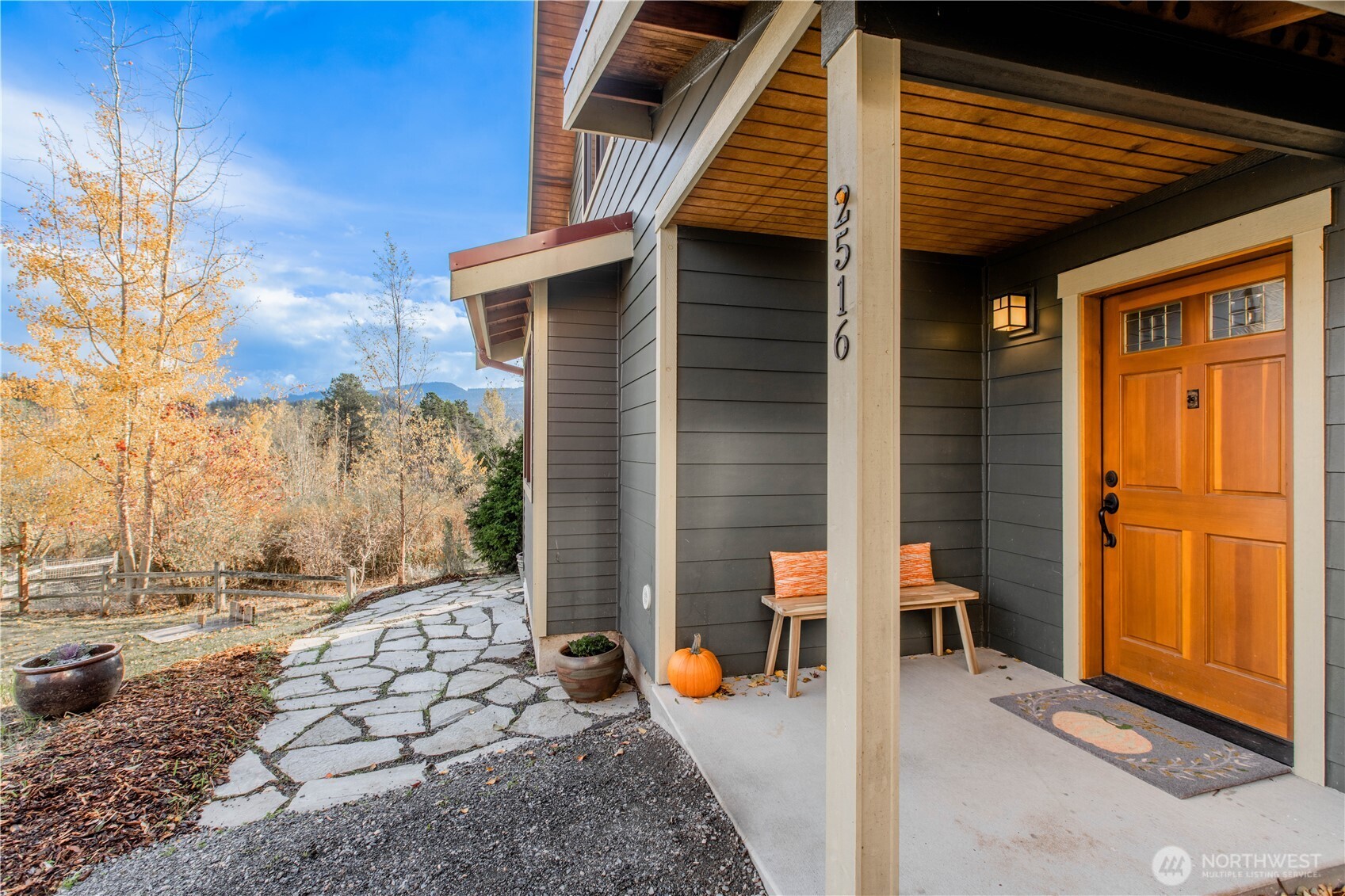 2516 Mill Avenue Bellingham, WA 98225 - Photo 24 of 36