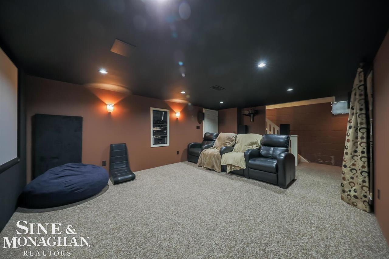 1928 Prestwick Road Grosse Pointe, MI 48236 - Photo 45 of 46 50045017-44.JPG