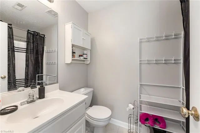 $164,900 | 3698 Cotswold Avenue, Greensboro, NC 27410