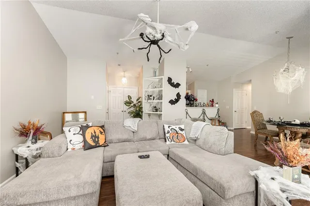 $164,900 | 3698 Cotswold Avenue, Greensboro, NC 27410