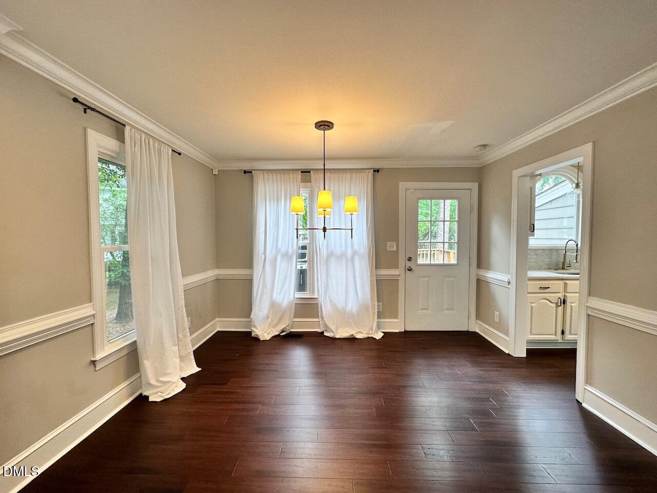 3117 East Folkestone Place Raleigh, NC 27604 - Photo 6 of 19 IMG_7027