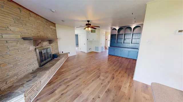 $259,900 | 1424 Rue Des Chene, Westlake, LA 70669