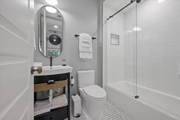 $7,000 | 376 West Mallory Circle, Delray Beach, FL 33483