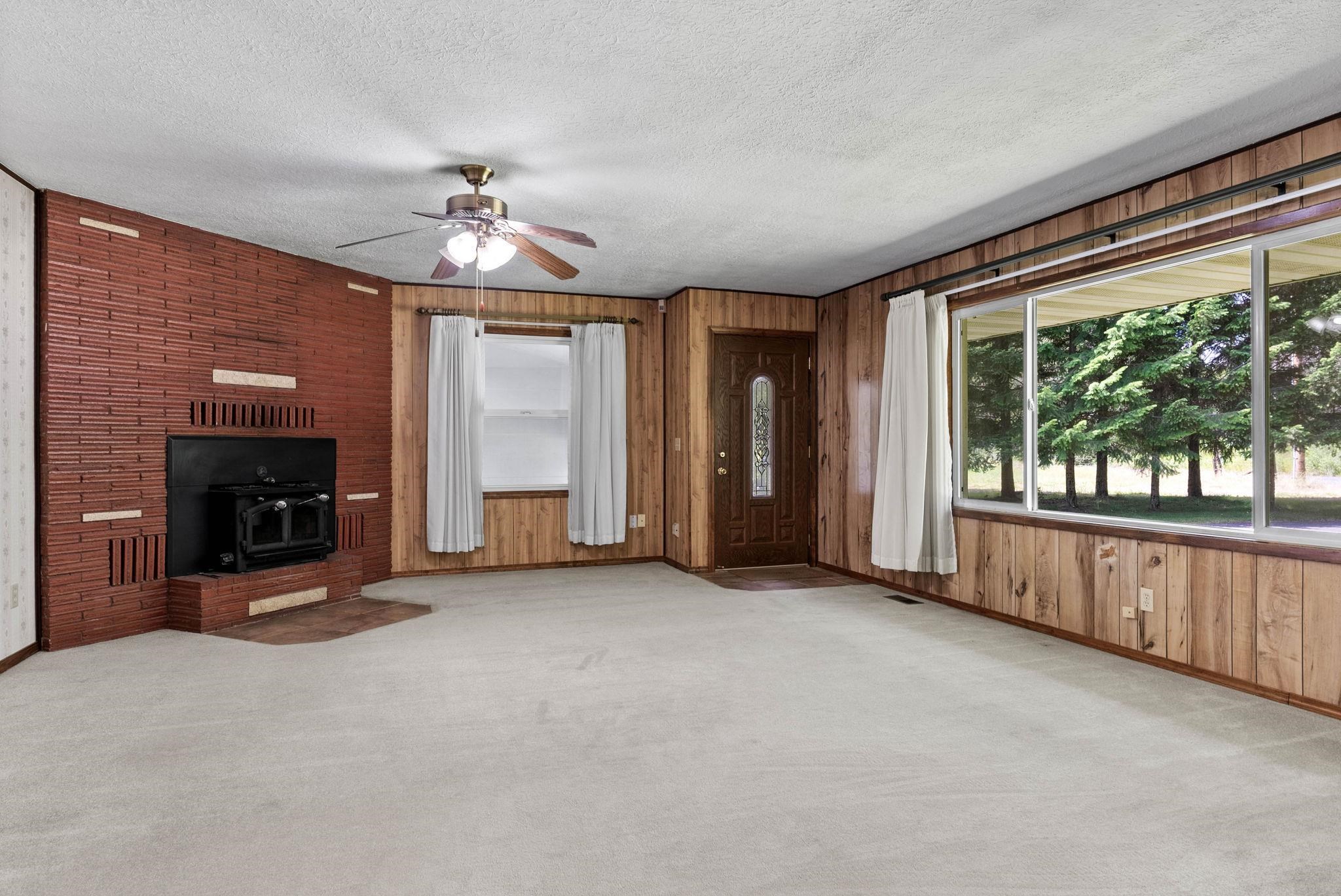 28414 North Spotted Road Deer Park, WA 99006 - Photo 13 of 38 Gallery Image 13