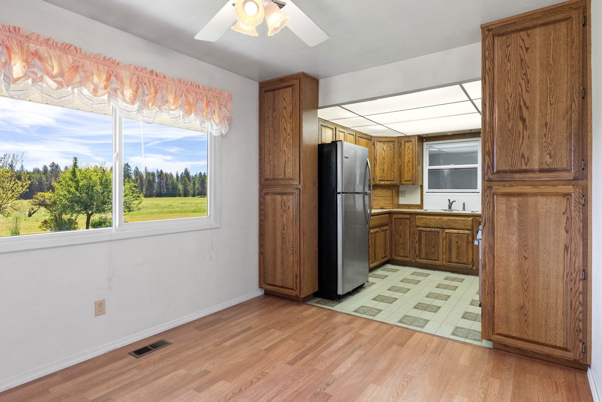 28414 North Spotted Road Deer Park, WA 99006 - Photo 17 of 38 Gallery Image 17