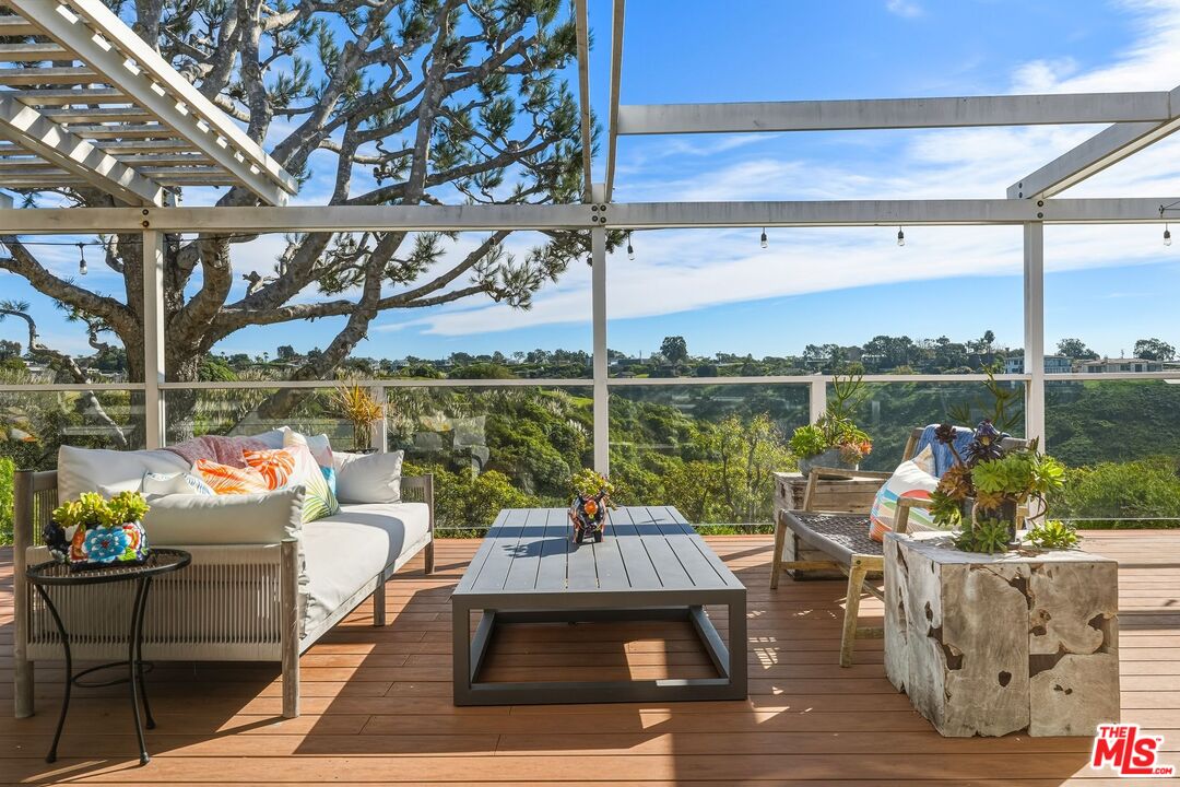 29500 Heathercliff Road, Unit 105 Malibu, CA 90265 - Photo 1 of 68