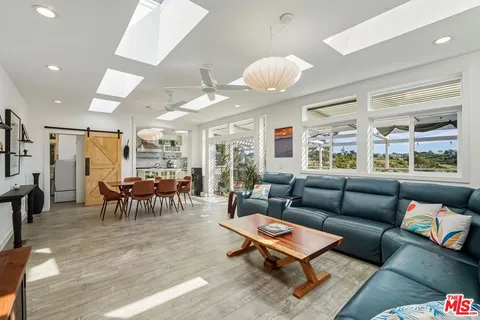 $2,249,000 | 29500 Heathercliff Road, Unit 105, Malibu, CA 90265