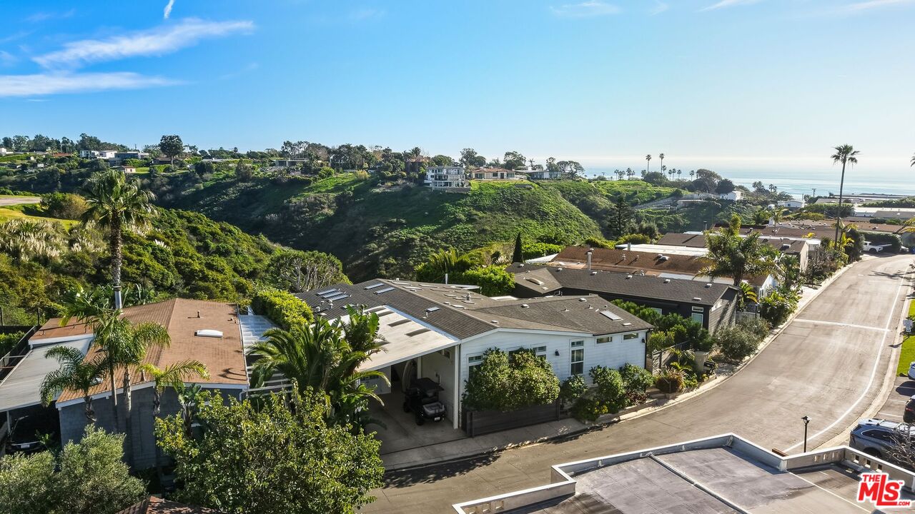 29500 Heathercliff Road, Unit 105 Malibu, CA 90265 - Photo 58 of 68