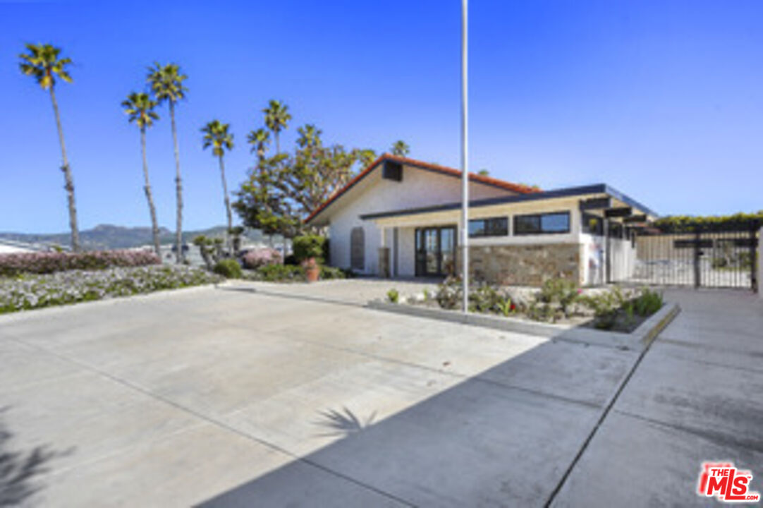 29500 Heathercliff Road, Unit 105 Malibu, CA 90265 - Photo 62 of 68