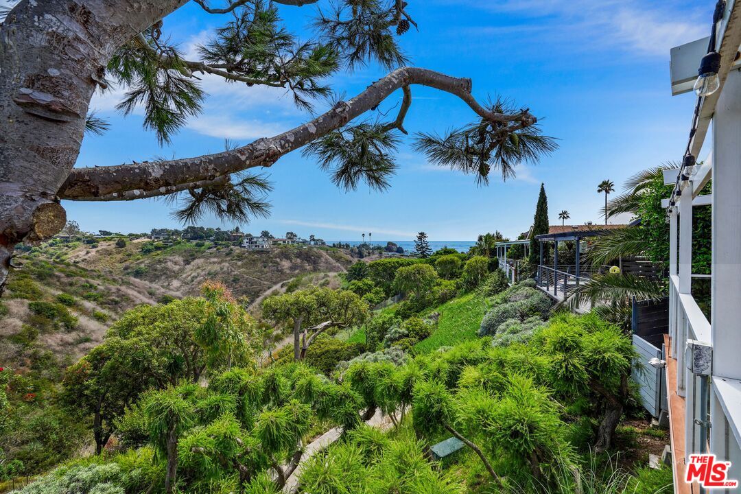 29500 Heathercliff Road, Unit 105 Malibu, CA 90265 - Photo 9 of 68