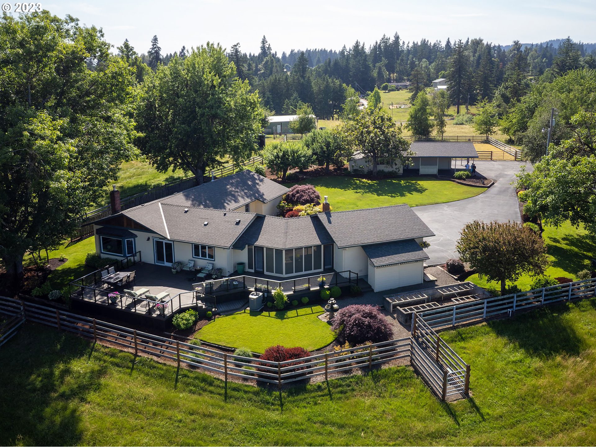 20466 South May Road Oregon City, OR 97045 - Photo 1 of 47 Gallery Image 1
