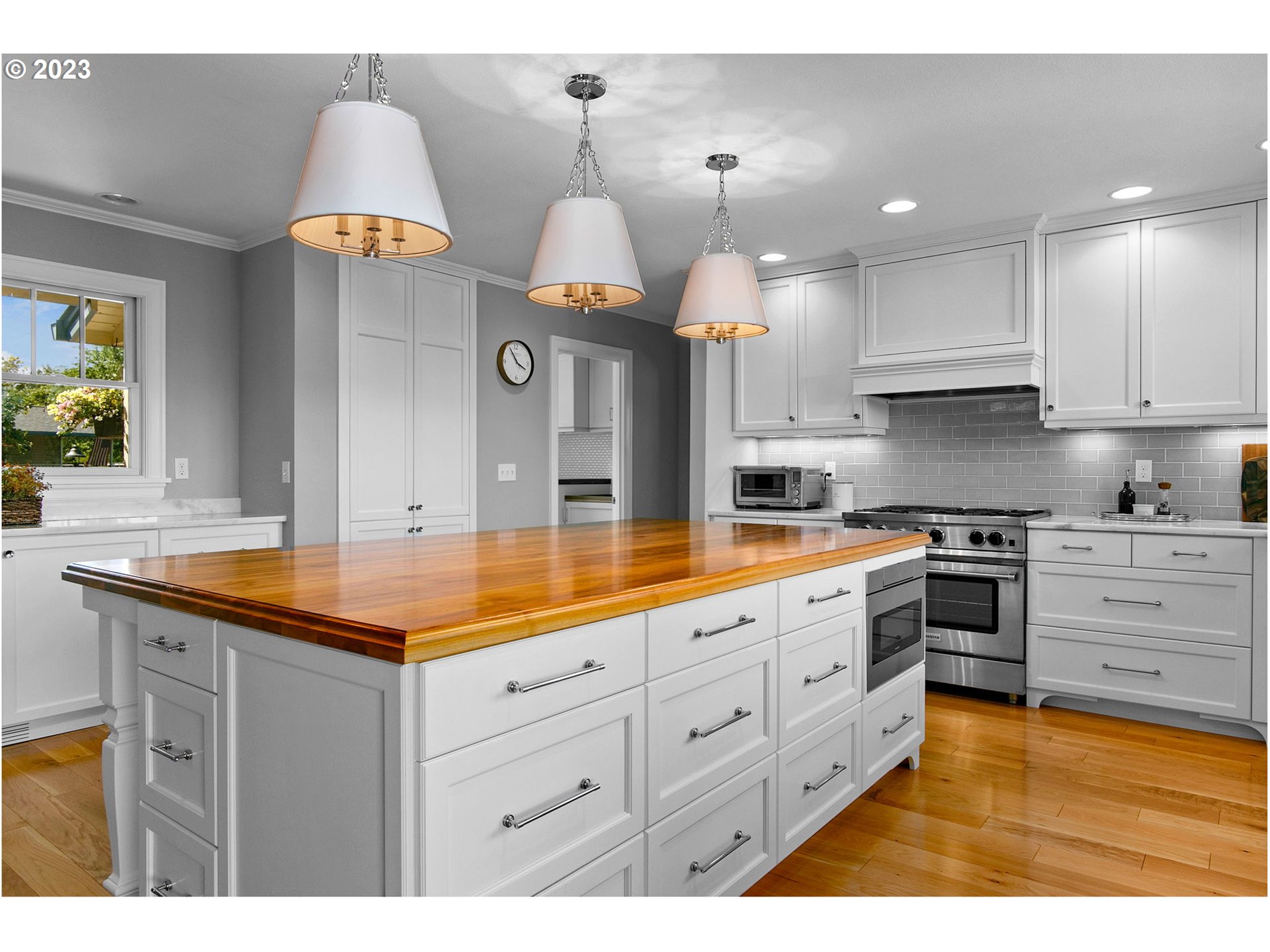20466 South May Road Oregon City, OR 97045 - Photo 16 of 47 Gallery Image 16