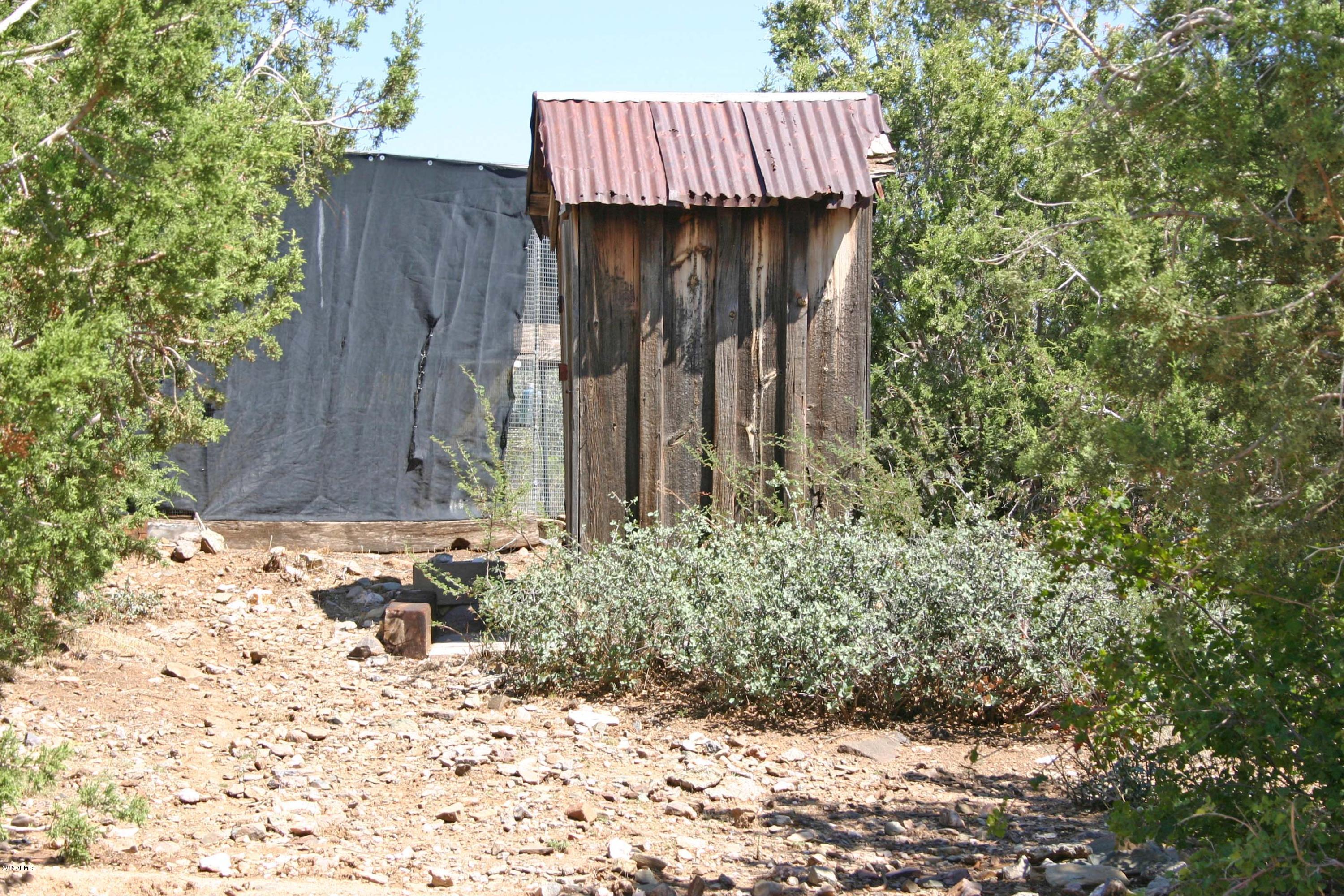 11390 South Hackberry Road Mayer, AZ 86333 - Photo 20 of 61 Rodriguez118Outhouse