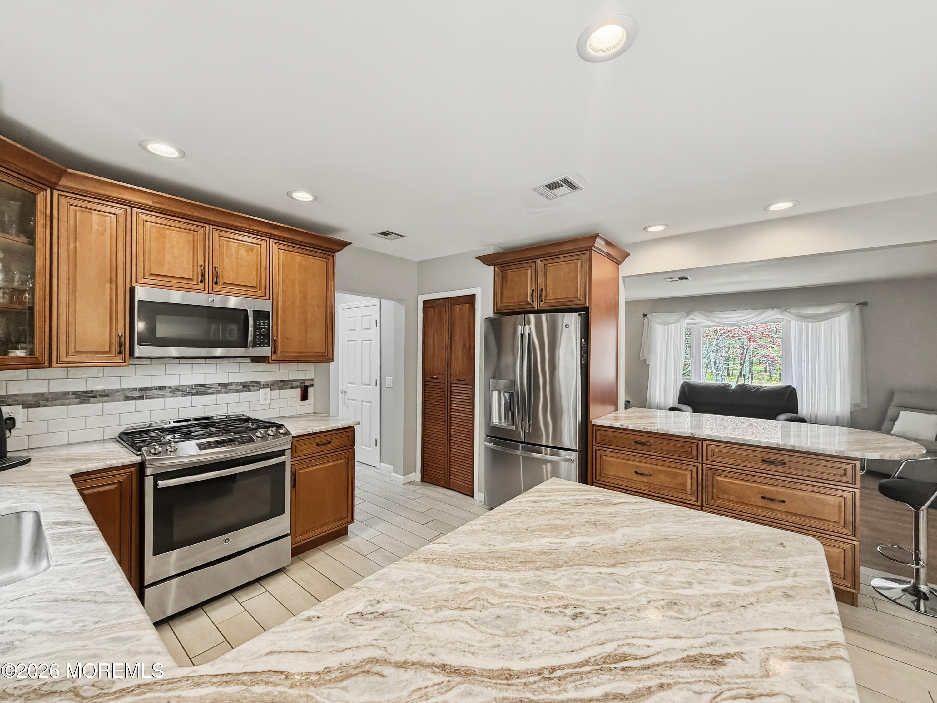 379 East Bird Village Road Jackson, NJ 08527 - Photo 9 of 43 kitchen.1