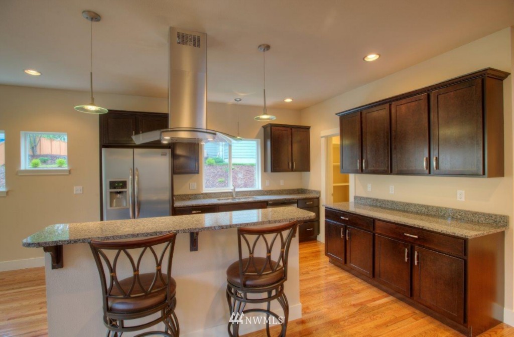 4264 Harris Road Southeast Port Orchard, WA 98366 - Photo 3 of 14 Gallery Image 3