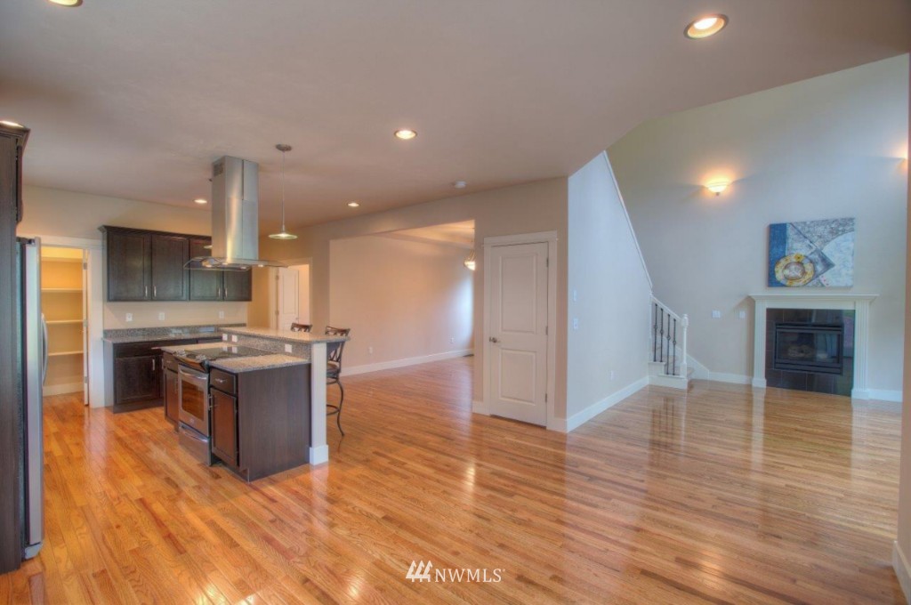 4264 Harris Road Southeast Port Orchard, WA 98366 - Photo 4 of 14 Gallery Image 4