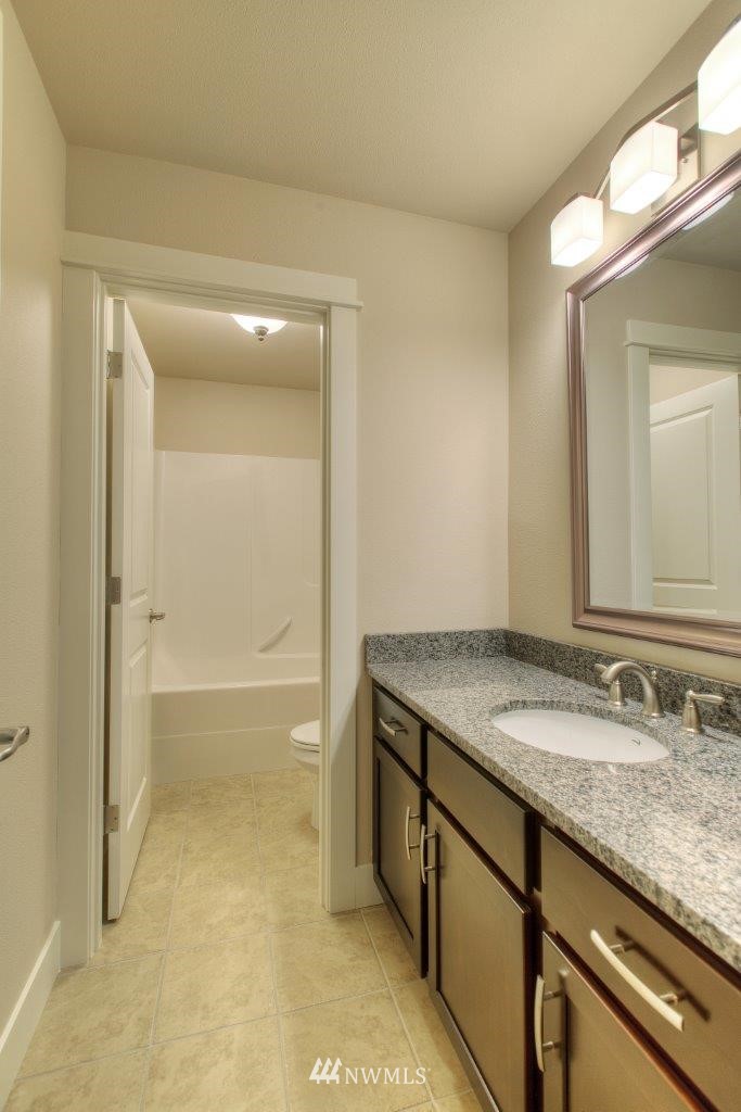 4264 Harris Road Southeast Port Orchard, WA 98366 - Photo 10 of 14 Gallery Image 10