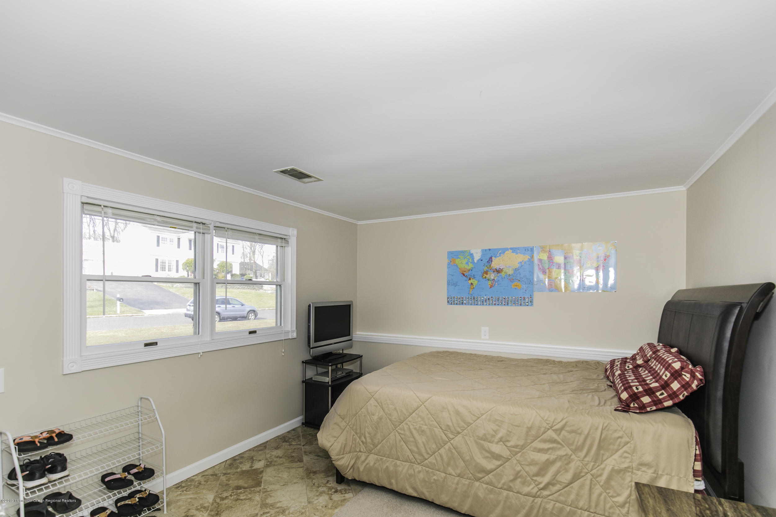 127 Valley Road Neptune Township, NJ 07753 - Photo 12 of 38 SharkRiv_15