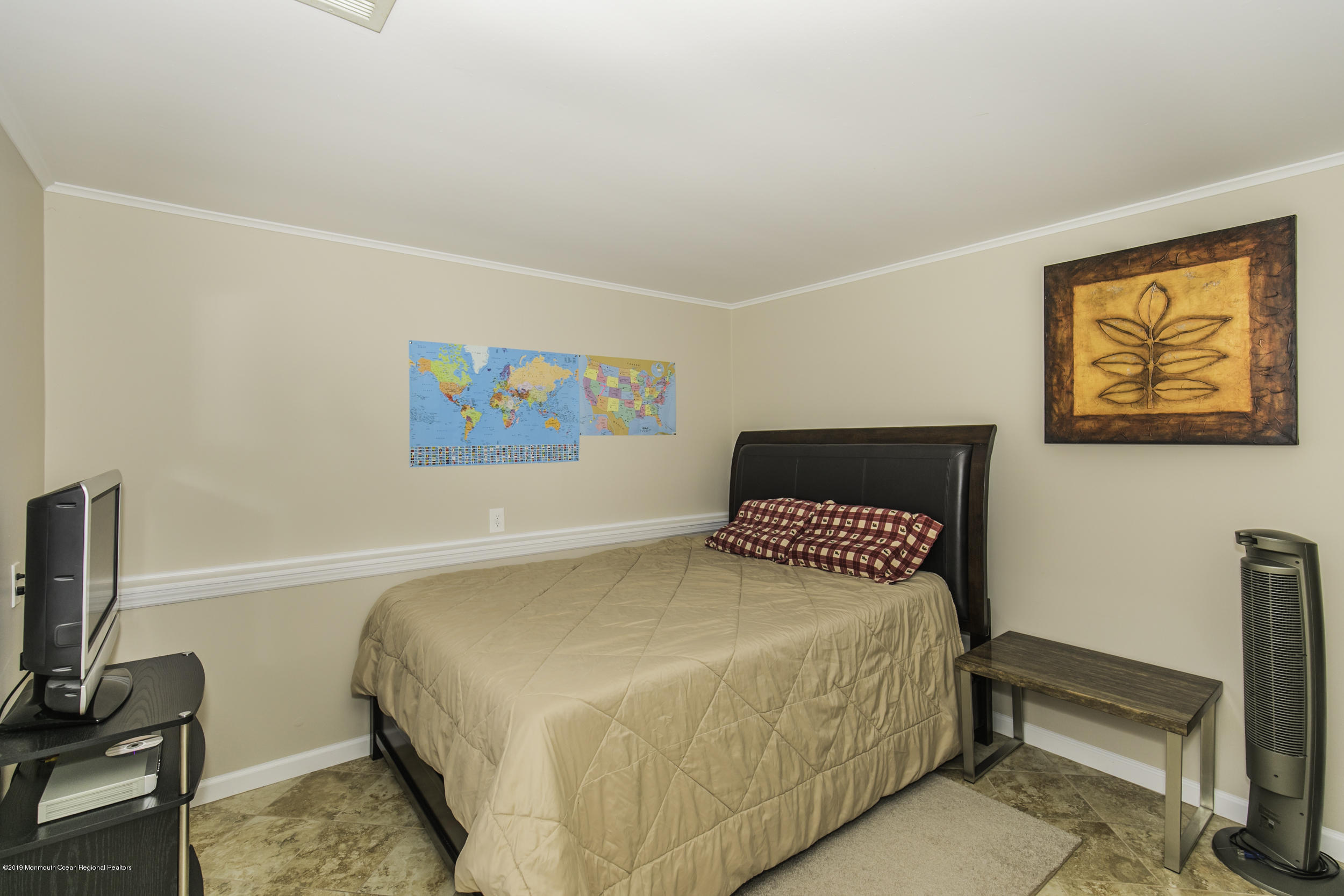 127 Valley Road Neptune Township, NJ 07753 - Photo 13 of 38 SharkRiv_16