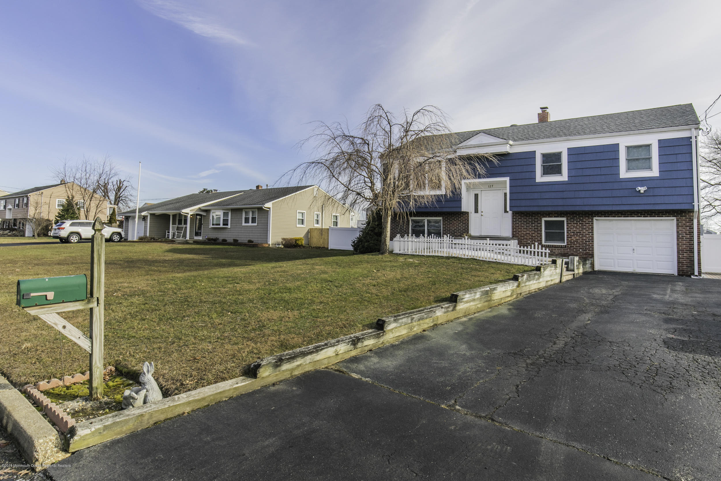 127 Valley Road Neptune Township, NJ 07753 - Photo 34 of 38 SharkRiv