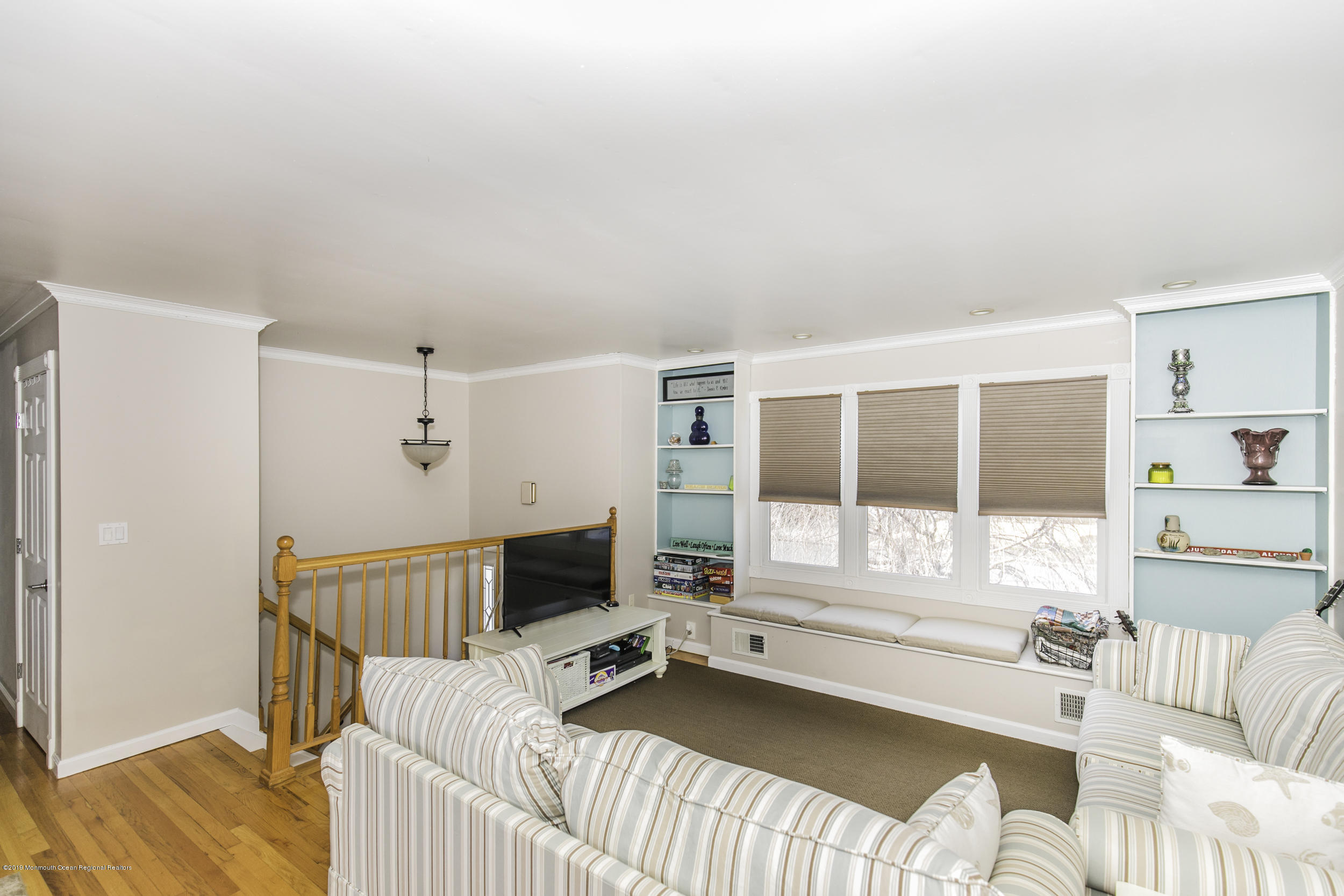 127 Valley Road Neptune Township, NJ 07753 - Photo 6 of 38 SharkRiv_30