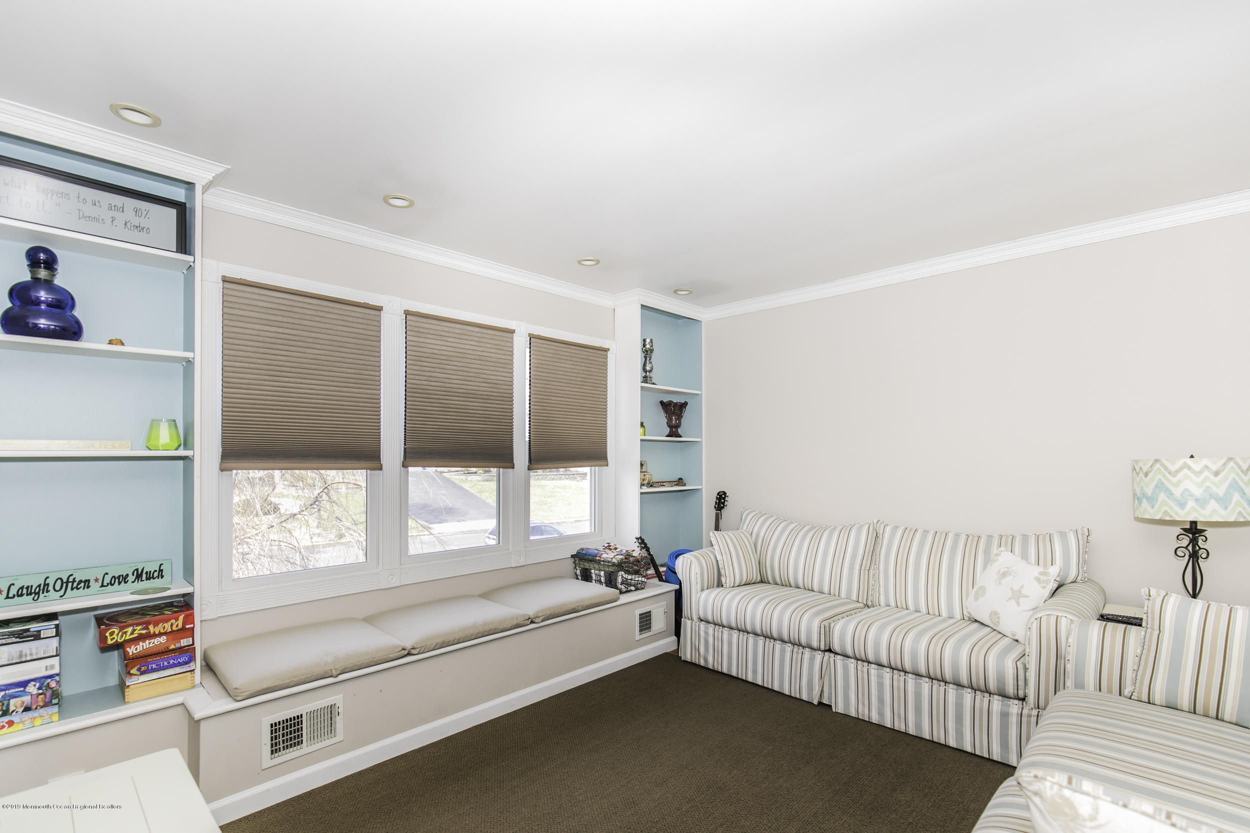 127 Valley Road Neptune Township, NJ 07753 - Photo 8 of 38 SharkRiv_31