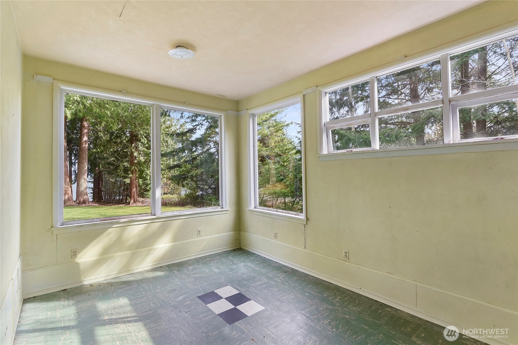 34262 Pilot Point Road Northeast Kingston, WA 98346 - Photo 23 of 36 Gallery Image 23