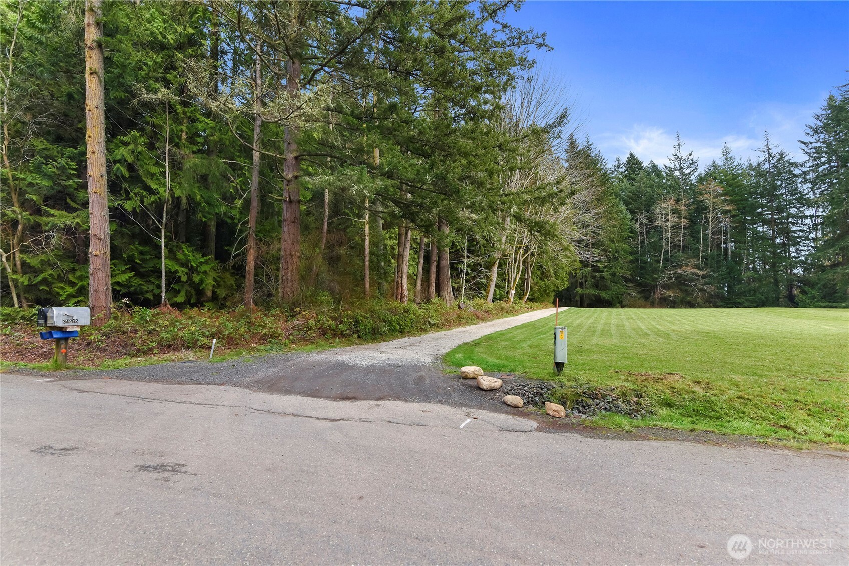 34262 Pilot Point Road Northeast Kingston, WA 98346 - Photo 33 of 36 Gallery Image 33