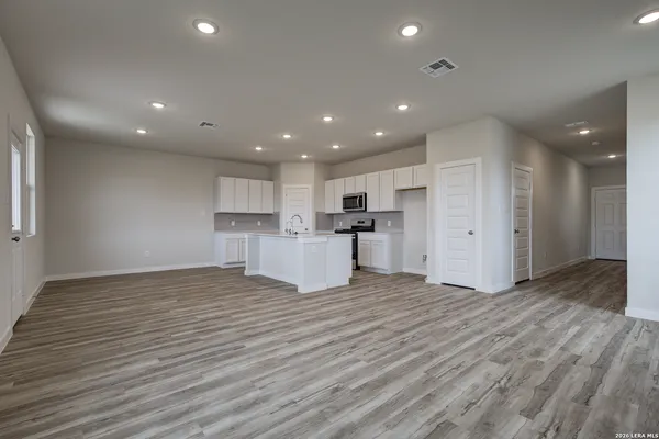 $298,061 | 5610 Franklin Hills, Von Ormy, TX 78073