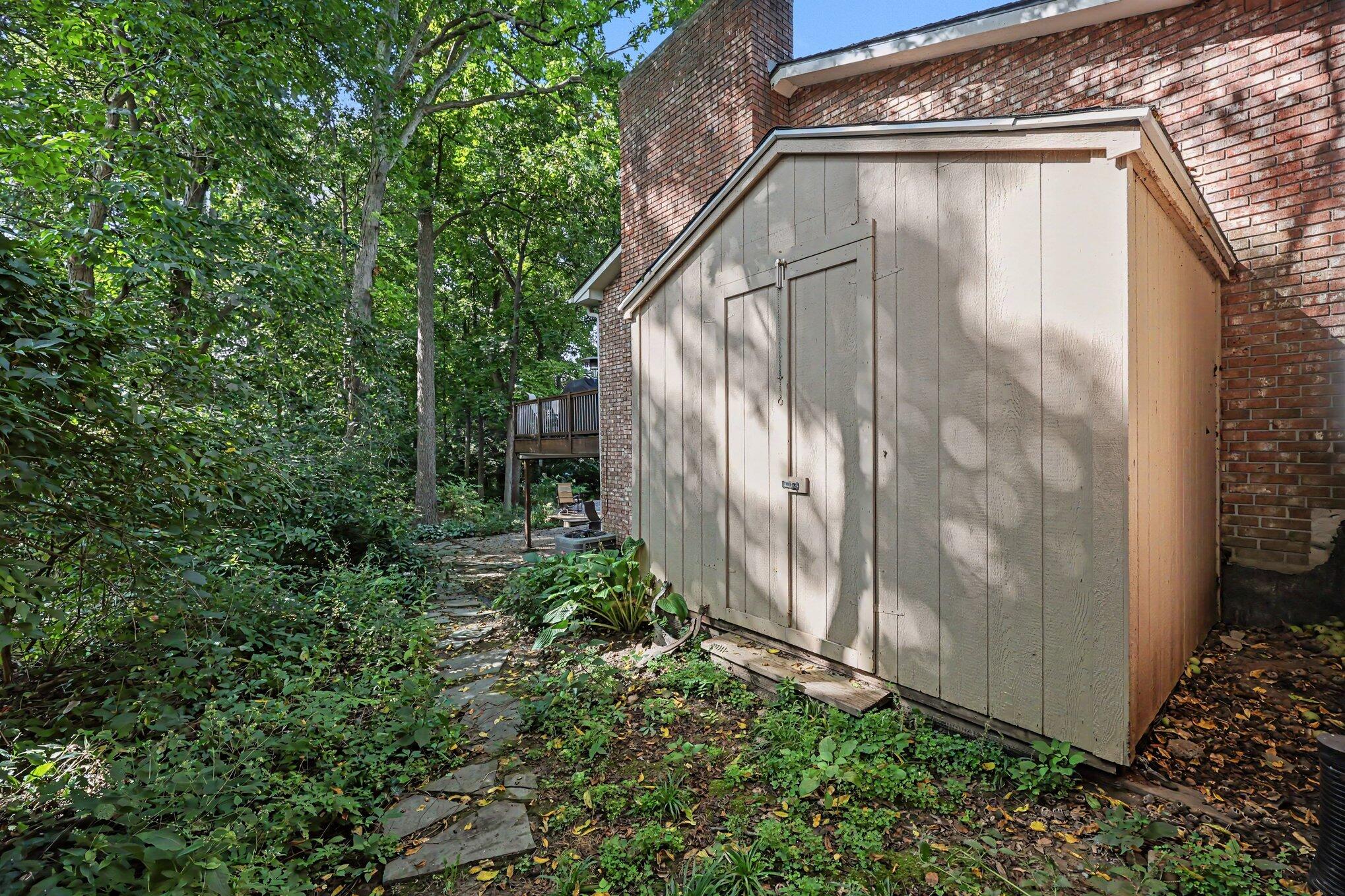 2514 Hawthorne Road Ann Arbor, MI 48104 - Photo 81 of 86 076_file_6757