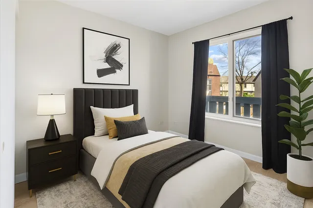 $215,000 | 20 Elm Court, Unit 3, Bolingbrook, IL 60440