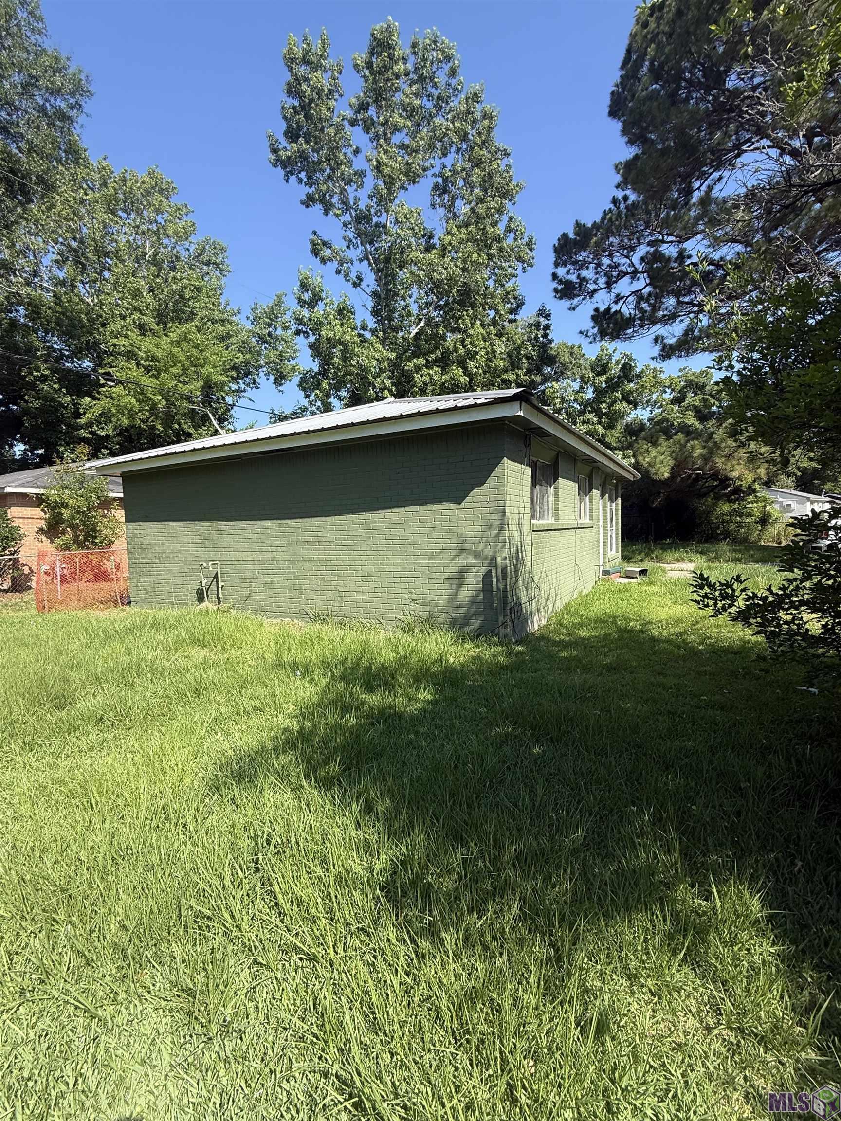 6127 Pontotoc Street Baton Rouge, LA 70812 - Photo 3 of 8