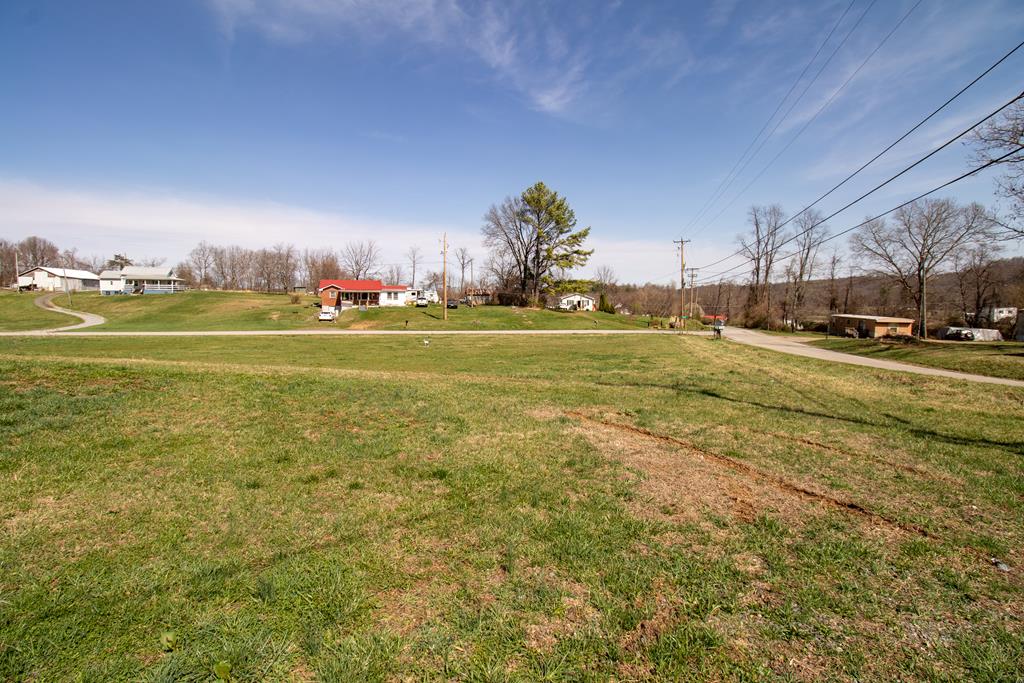 613 Rakestown Road Ivanhoe, VA 24350 - Photo 9 of 41 Gallery Image 9