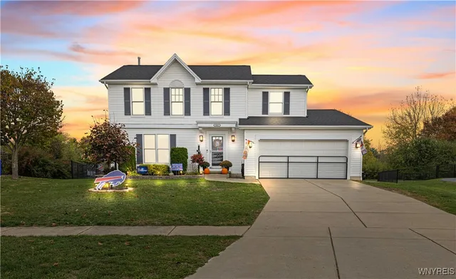 $435,000 | 6461 Hackberry Drive, Hamburg, NY 14085