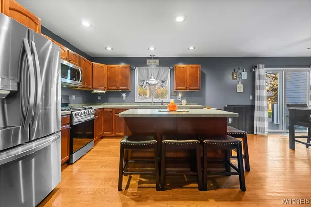 $435,000 | 6461 Hackberry Drive, Hamburg, NY 14085