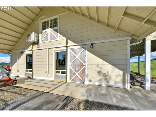 $1,650,000 | 27730 Erickson Road, Eugene, OR 97402