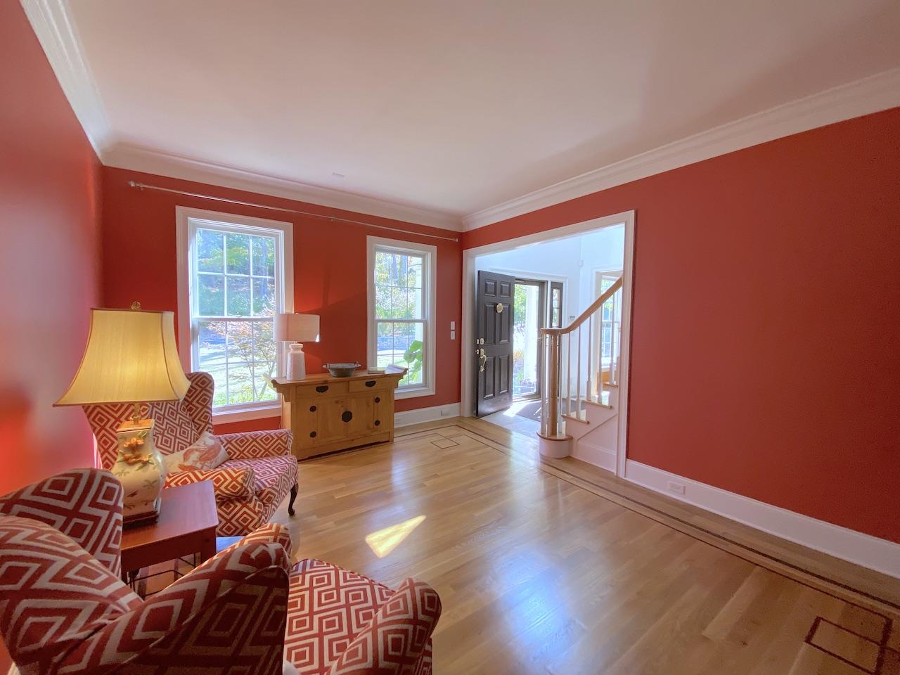 32 Briar Street Rowayton, CT 06853 - Photo 15 of 40 a living room with furniture and a lamp