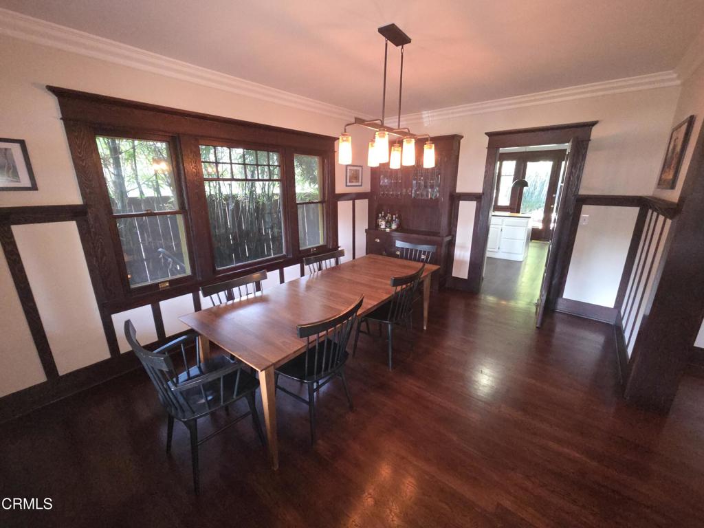 126 North Meridith Avenue Pasadena, CA 91106 - Photo 5 of 31 4 dining