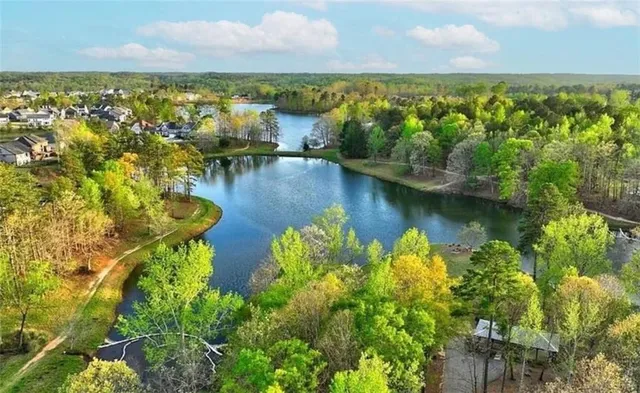 $2,190 | 168 Salt Lk Lane, Hoschton, GA 30548