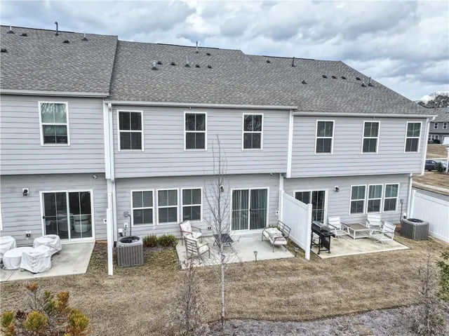 $2,190 | 168 Salt Lk Lane, Hoschton, GA 30548