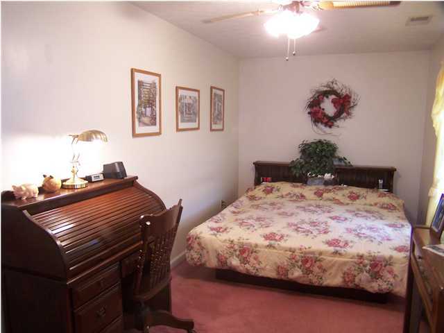 12404 Ridgemont Road Louisville, KY 40229 - Photo 7 of 17 Additional Photo